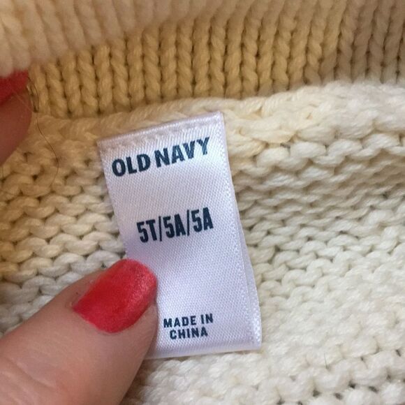 Girls old navy poncho off white size 5T - Picture 6 of 7